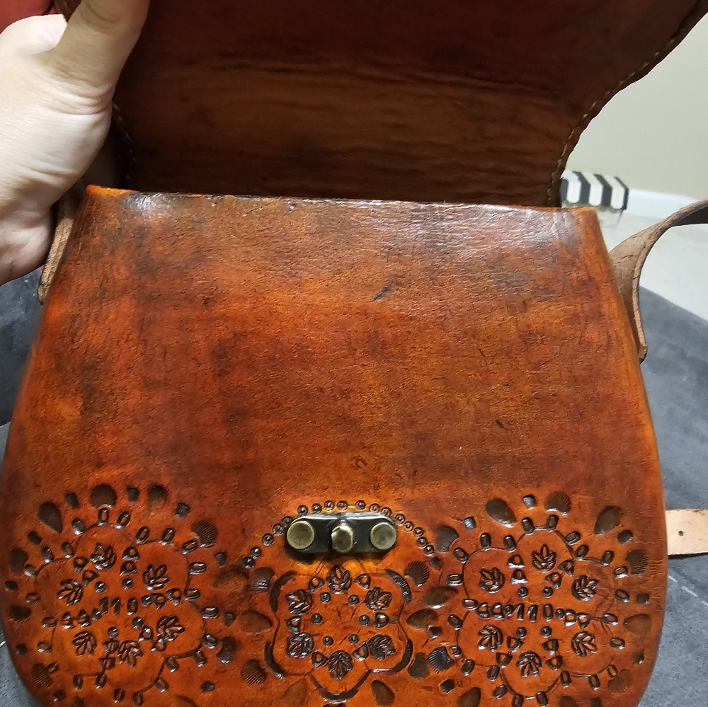 Purse and mobile holder
